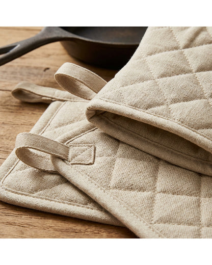 Clov Oven Mitt and Pot Holder Set Oat 4 Piece